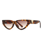 Retro Eye Small Round Letter V Sunglasses